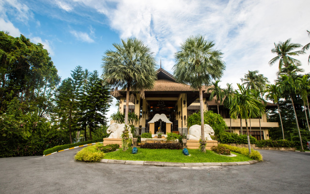 Resort The Fair House Beach Resort & Hotel