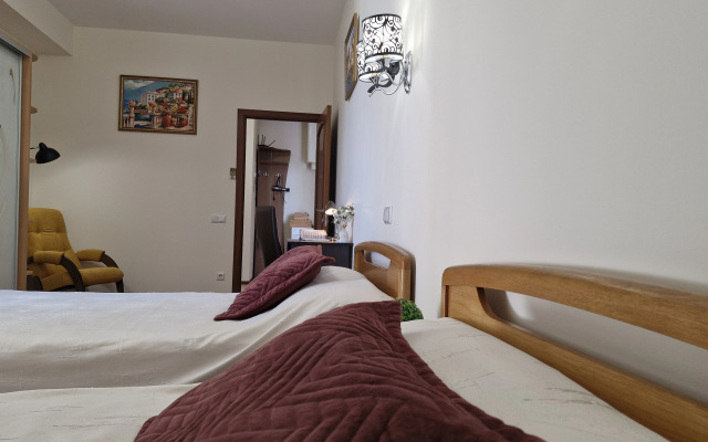 Atlant Alushta 2 Flat