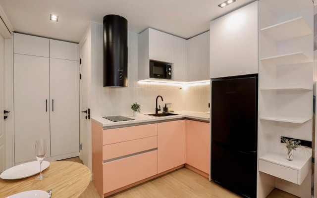 Na Kholmogorova 113 Flat