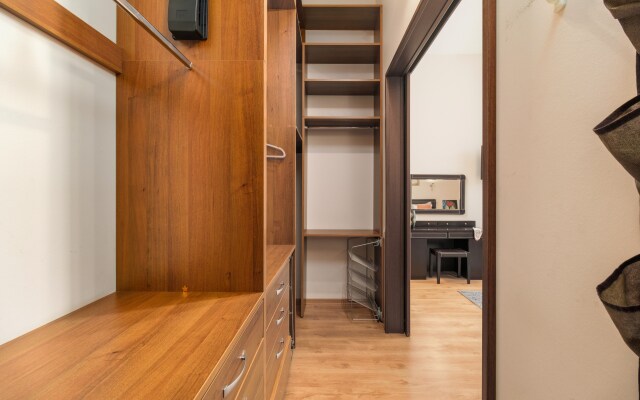 Апартаменты у Эрмитажа 3 спальни 2 сан.узла 8 гостей