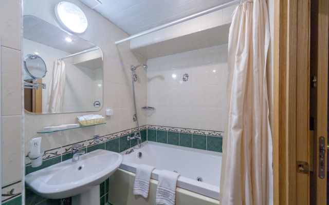 Отель МосУз (Московско-Узбекский гостинично-коммерческий центр)