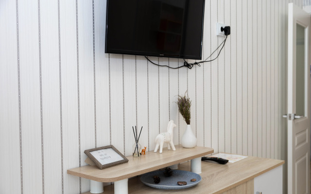 Апартаменты новые и комфортные возле красивого озера