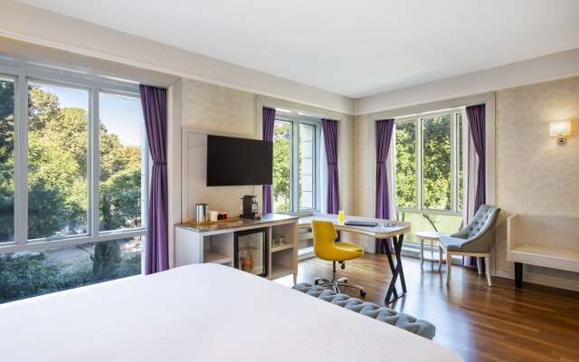 Отель Mercure Tbilisi Old Town