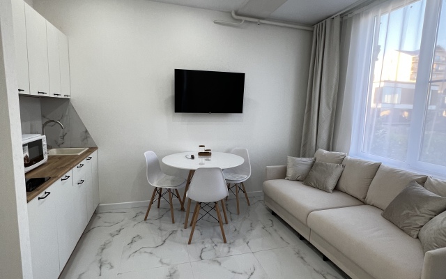 Uyutniye S Novym Remontom Apartments