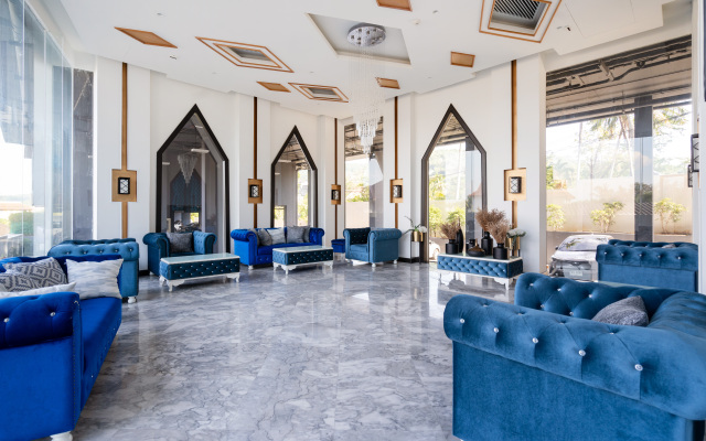 Aristo Beach Resort condo by Roominger Hotel