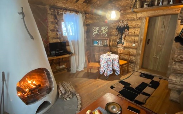 Shale Zaimki Boutique Hotel