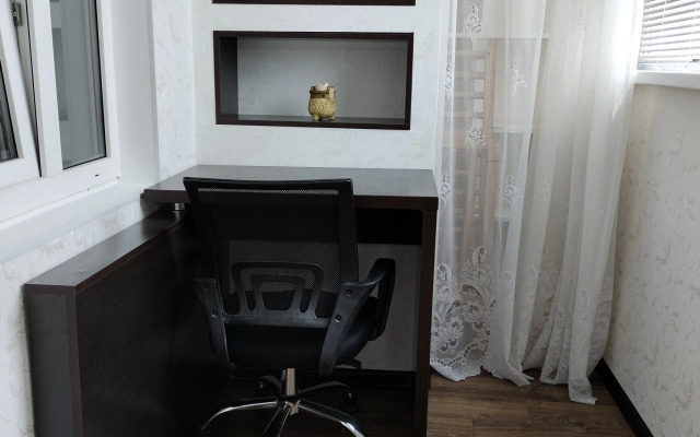 Brest Flat