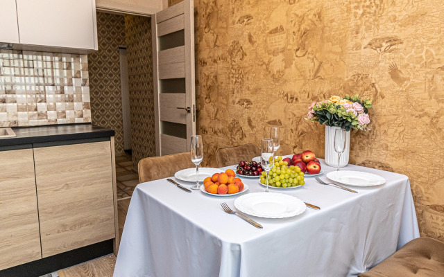 Квартира Большая Двухкомнатная на Селезнева