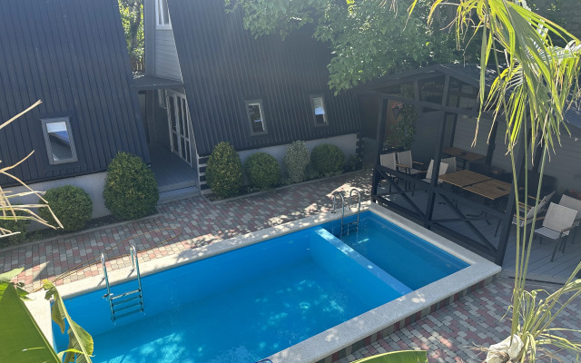 Ray V Shalashe Guest house