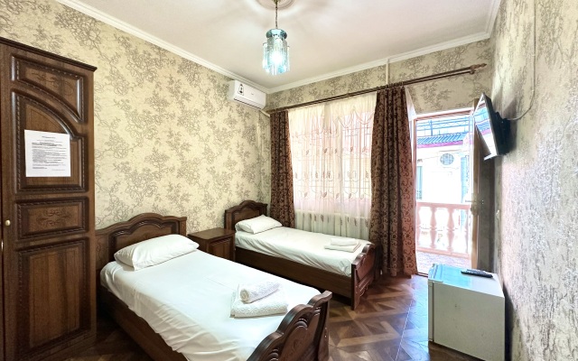 MartLen Guest House