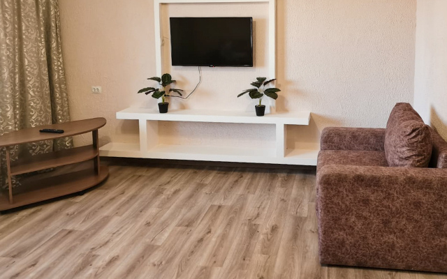 Апартаменты Сутки как дома на Трегубенко 56