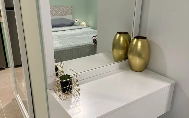 Апартаменты Tiba Golden Resort с личным пляжем