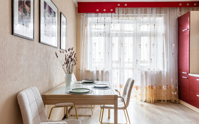 LS Kremlevskaya Flat