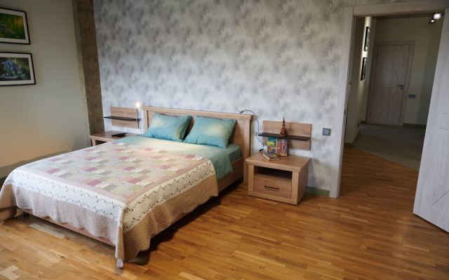 S Vidom Na Istoricheskuyu Chast Kostromy I Volgu Flat