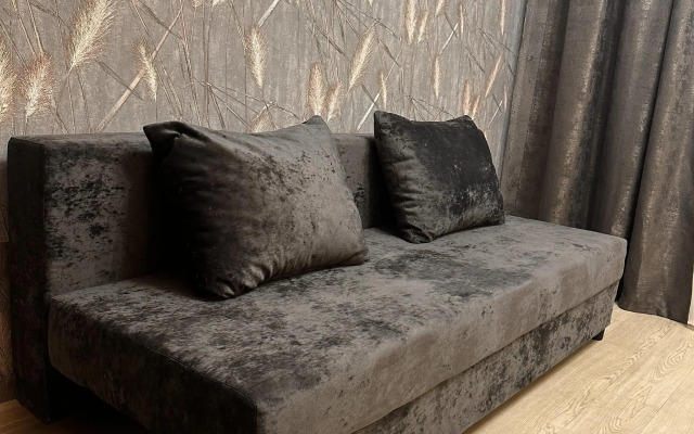 Komarova 40 Flat