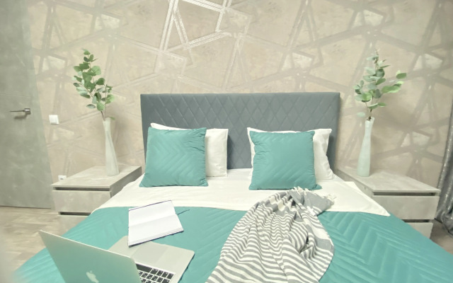 Апартаменты 1-комн Квартира 41кв.м, возле ТЦ Сити Парк ул. Севастопольская д.25 В