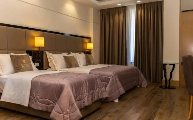 Golden Palace Hotel