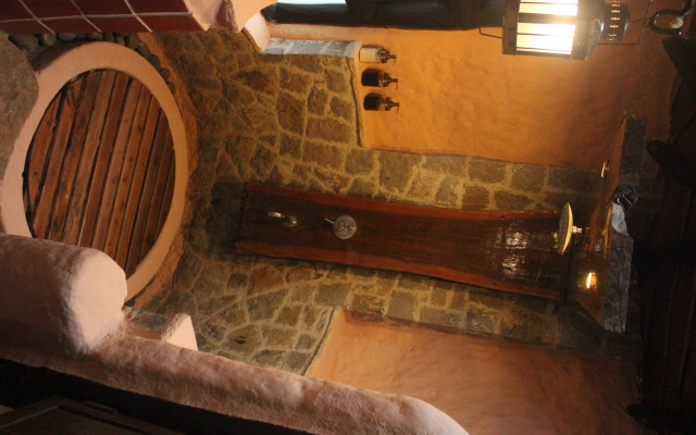 Pugdundee Safaris - Kanha Earth Lodge Bungalow