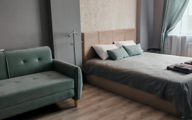 Novaya kvartira s dizaynerskim remontom Flat