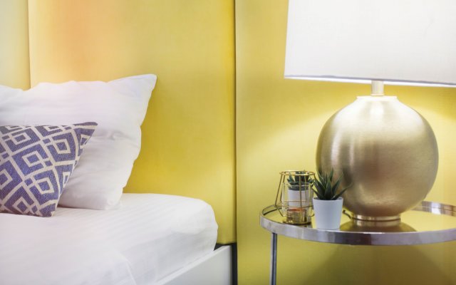 Maxim Park Hotel