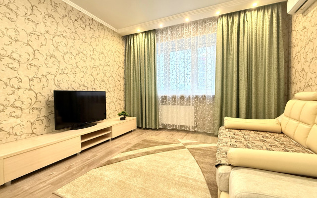Otlichnaya Ryadom S Akvaparkom Flat