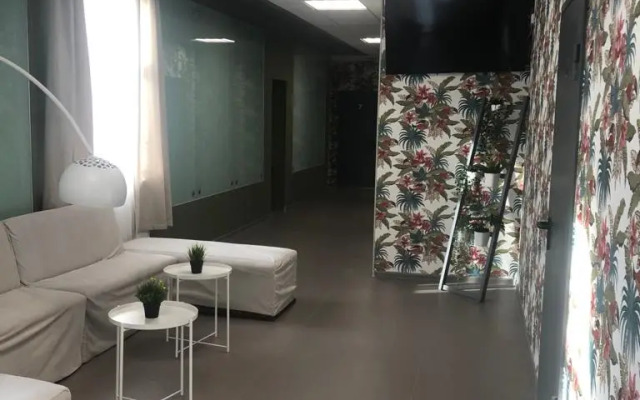 33 Shestimestnye Apartments