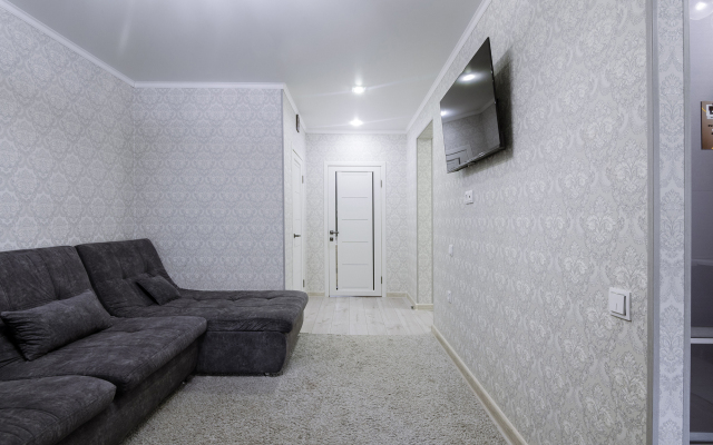 Green FOX Na Ulice Savushkina 37/1 Apartments