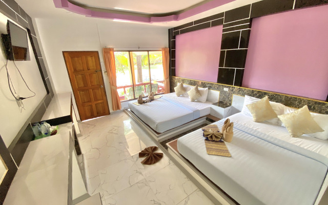 Lanta Emerald Bungalow
