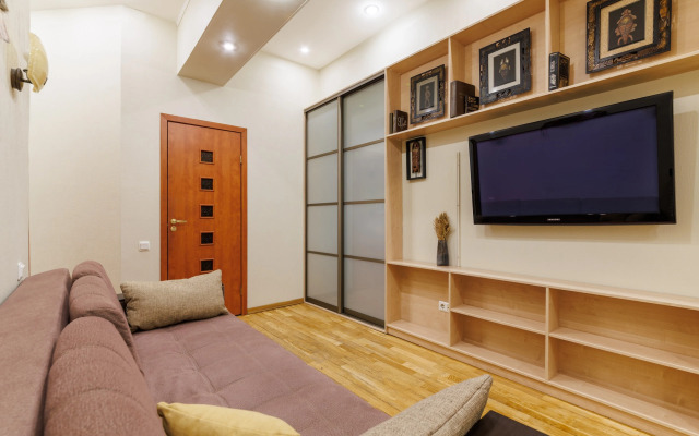 Апартаменты 2 спальни на Большой Московской 9