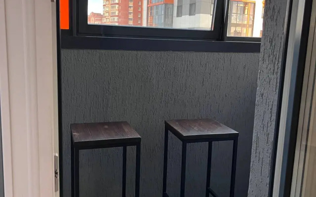 Duet Flat