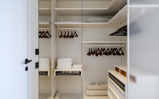 Апартаменты 3-комнатные на Поклонной 9