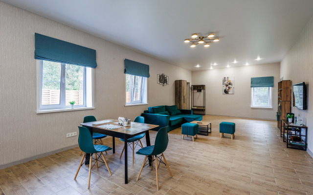 Частный дом Дом с 2-мя спальнями у дубового леса