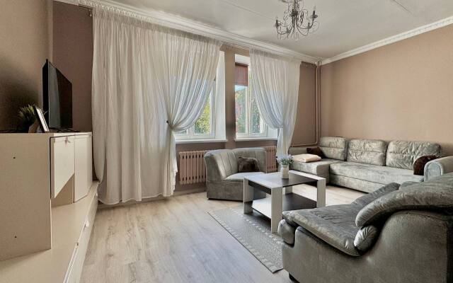 Apartamenty Shikarnaya Uyutnaya Treshka Vozle Ploschad Pobedy