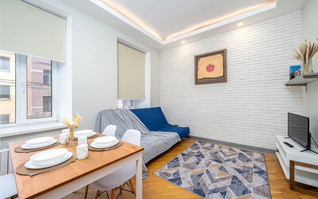 Апартаменты на Моисеенко 4