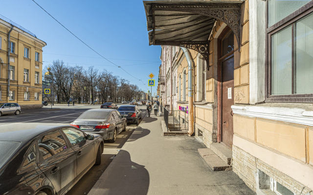 Апартаменты 3-комнатные на Римского-Корсакова