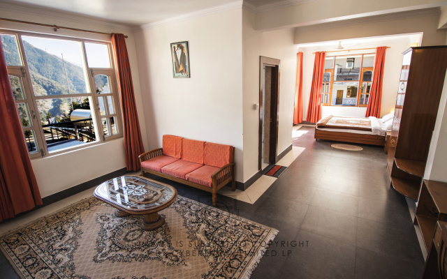 The Lodge Hotel