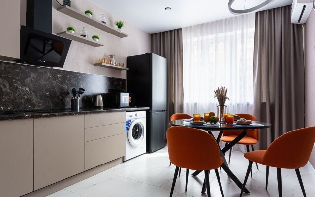 Kolibri Ryadom s Parkom Galitskogo Flat