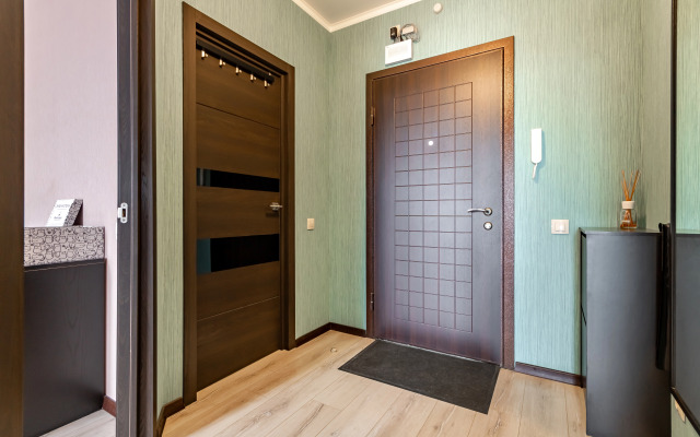 Апартаменты для 6 гостей ЖК «Большой» Smart TV, балкон с видом, духовка