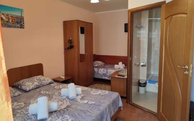 Barkhatny Sezon Guest House