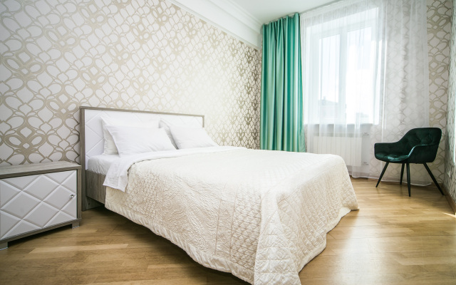 3-room on 2 International Street City Center  Apartments