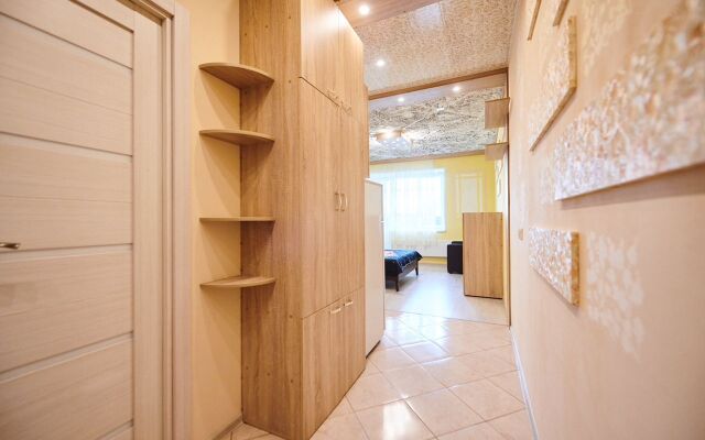 Na Ulitse Dmitriya Mikhaylova 6 Flat