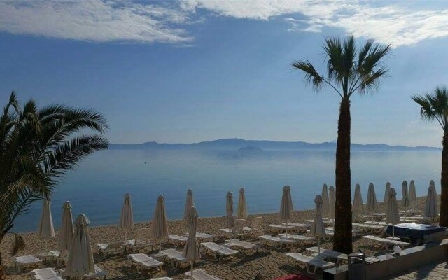 Hanioti Grandotel Hotel