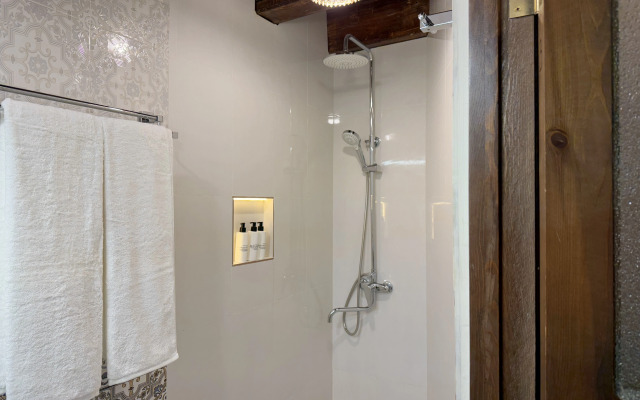 Usman Heritage Mini-hotel