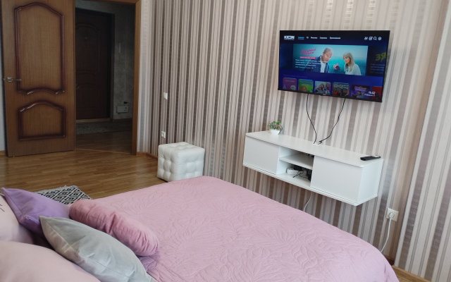 Prestizh near park Galitskogo Apartments