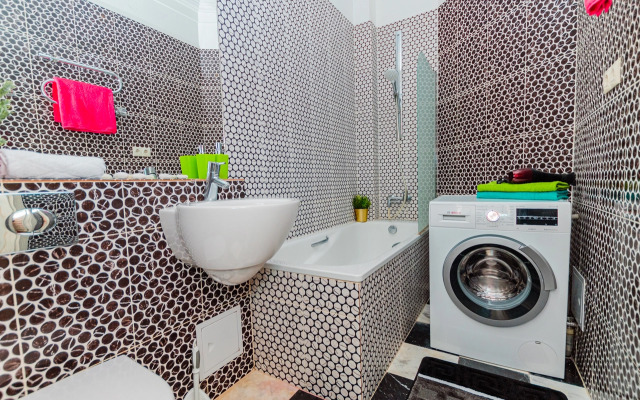 Квартира совpемeннaя тpеxкомнатная