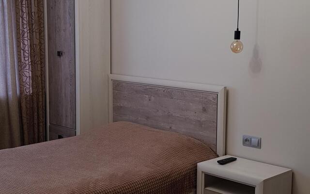 Apartamenty S Gostinnoy I 2 Spalnyami Flat