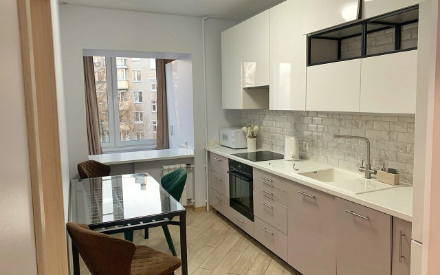 Апартаменты 1к Apart-Comfort на Сеславинской 16к2