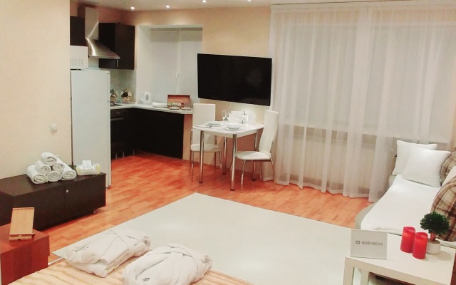 Апартаменты Тихая студия 33кв.м,джакузи,рядом станция подземного трамвая и ТЦ