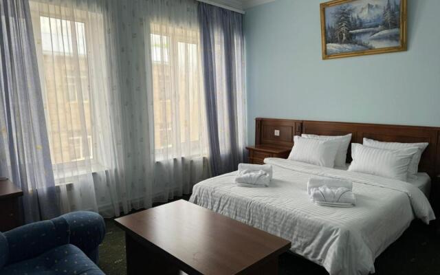 Lalaner Hotel