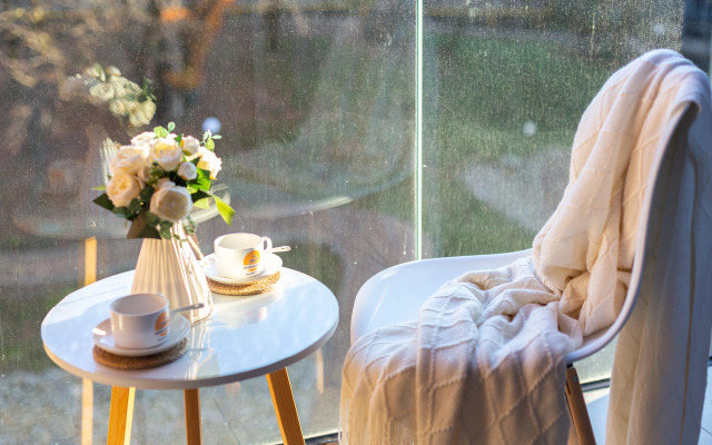 Квартира с Балконом и Видом на Лесопарк Аллея 114